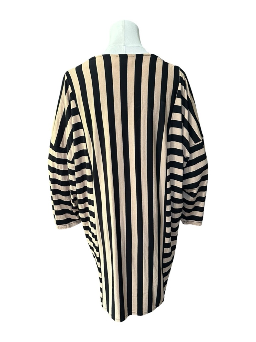 Chico's Zenergy Black and Beige Striped Tunic Top - Picture 7 of 8